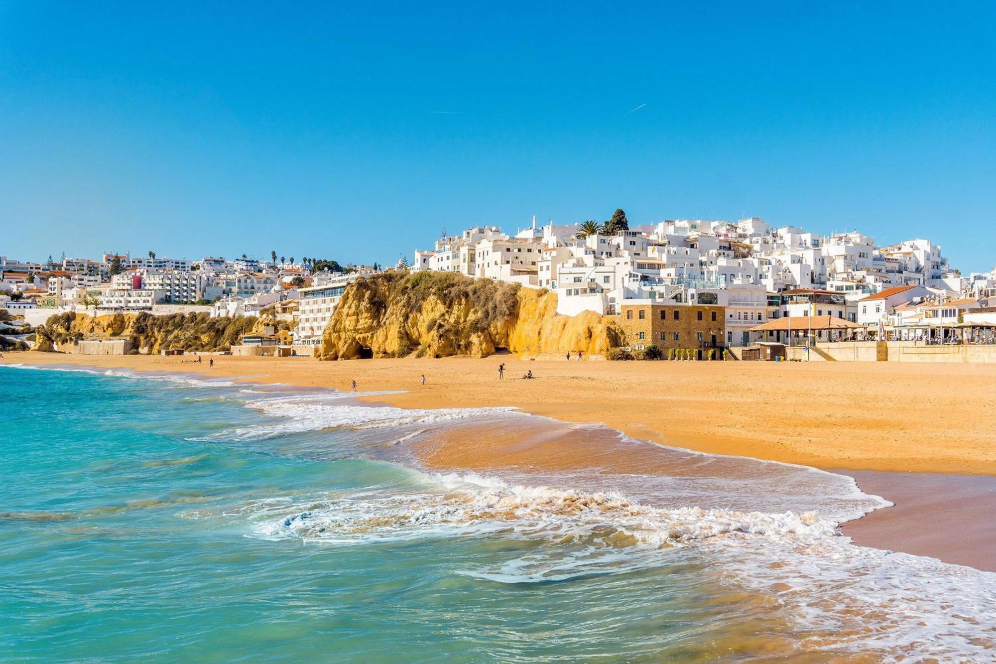 Апартаменты Albufeira Downtown With Pool By Homing Экстерьер фото